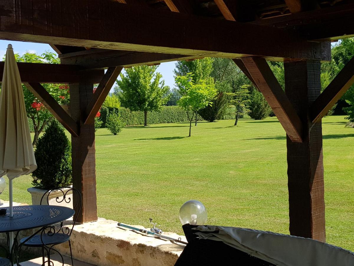 Bed and Breakfast Moulin Du Soustre Cavagnac Exterior foto